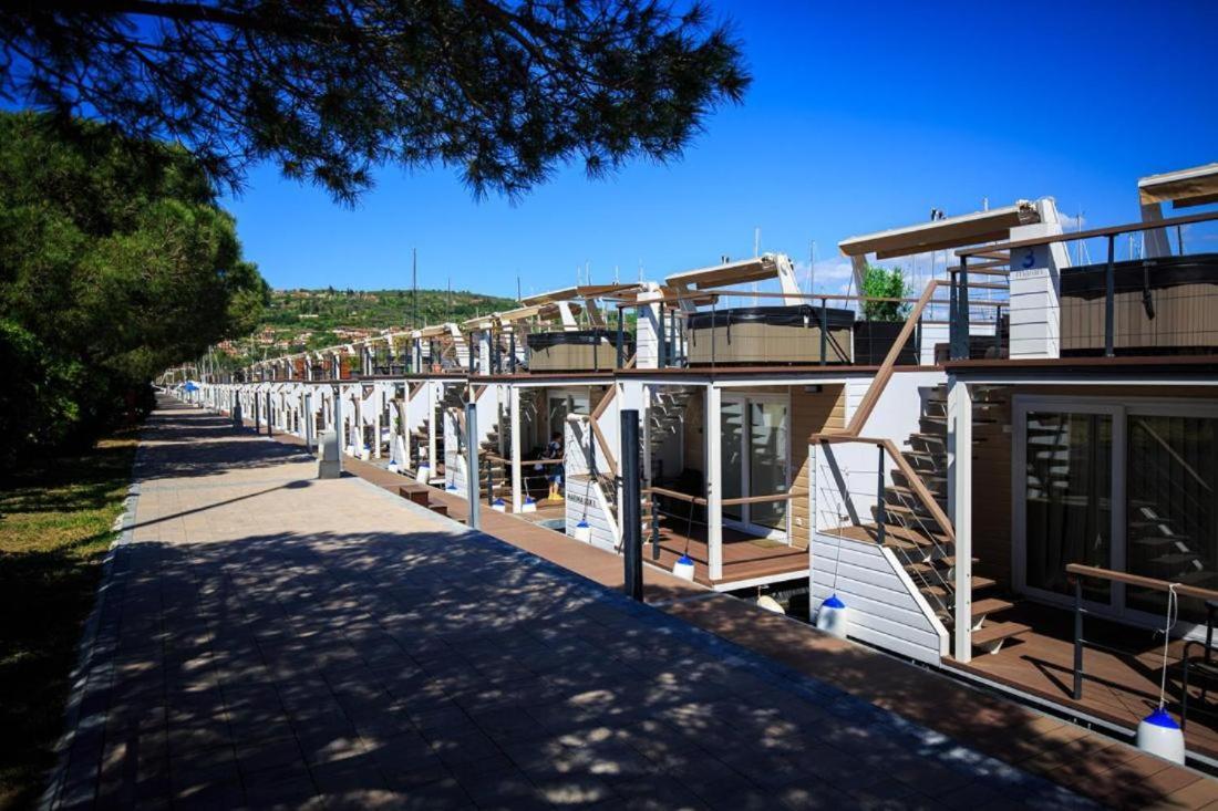 Floating House Hurrea Villa Порторож Екстериор снимка